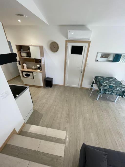 A Ranochja Apartment Ventiseri Luaran gambar